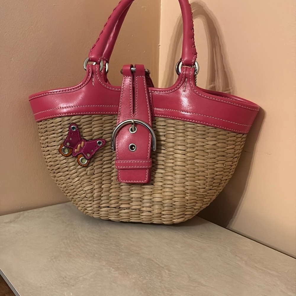 Vintage early 2000s Coach Basket Bag